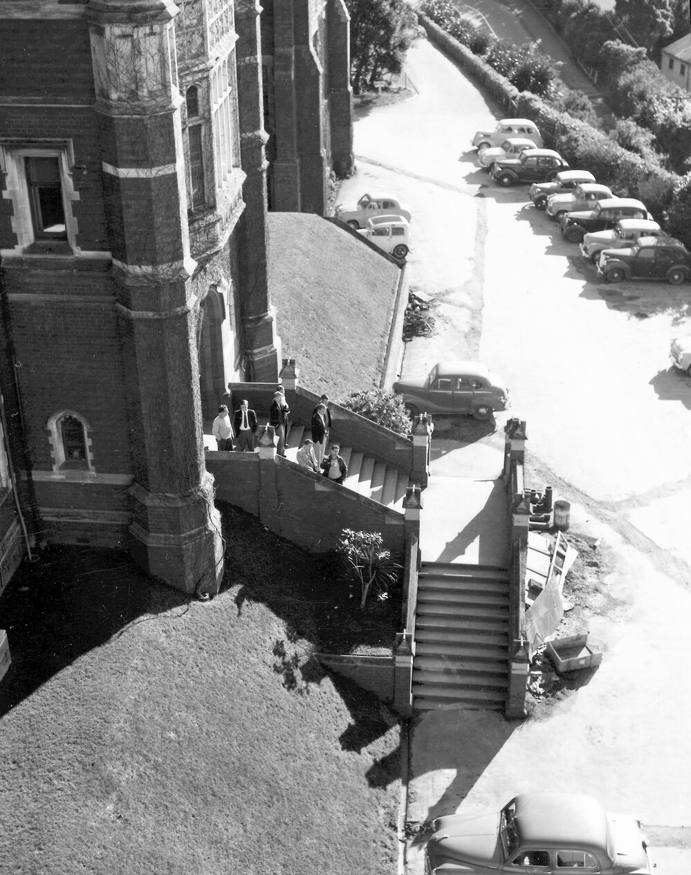 Buildings - Hunter [main entrance]