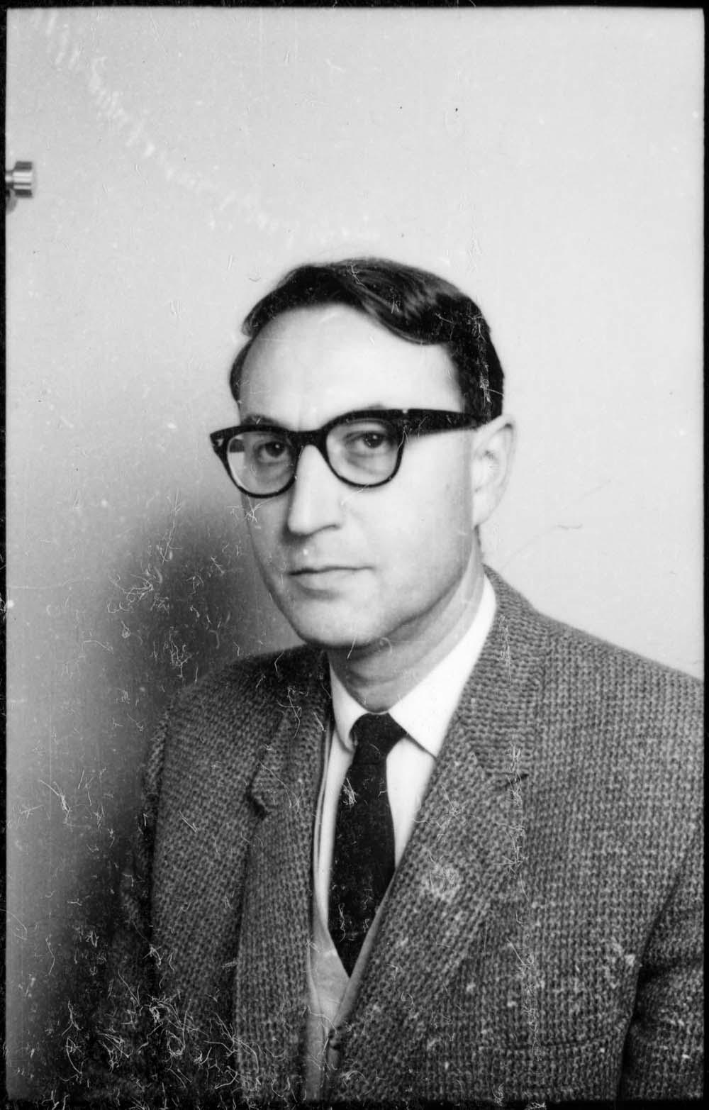 Prof. B. M. Niculeslcu, Economics