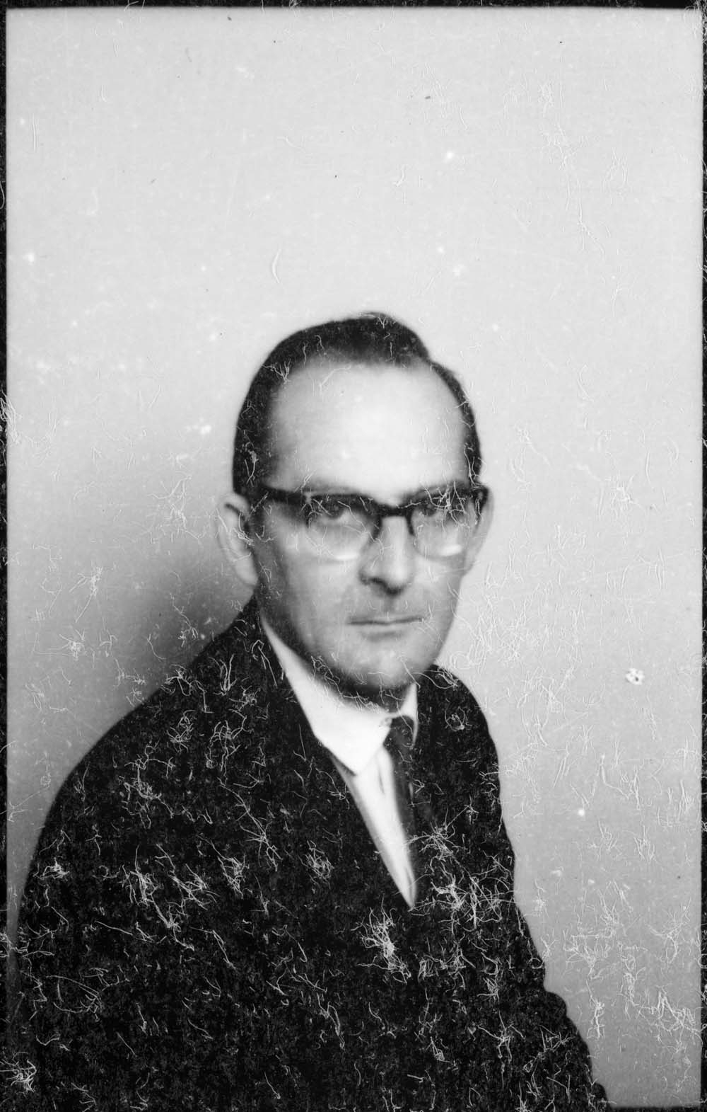 Prof. L. V. Castle, Economics