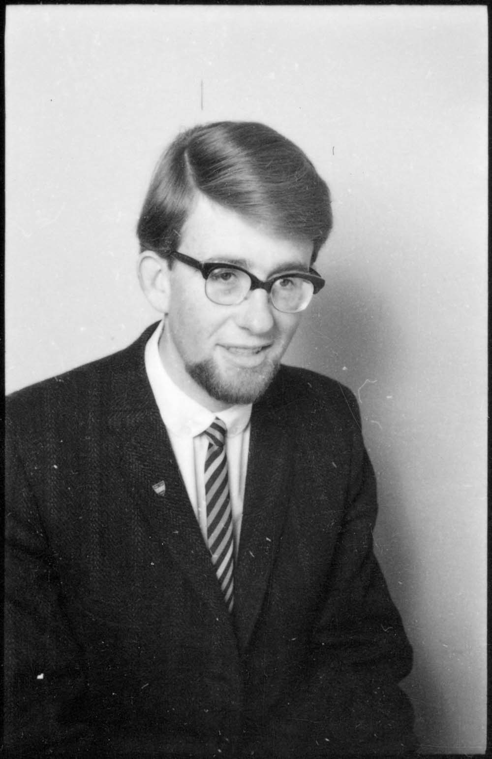 Unknown staff ID photo (H9-005)