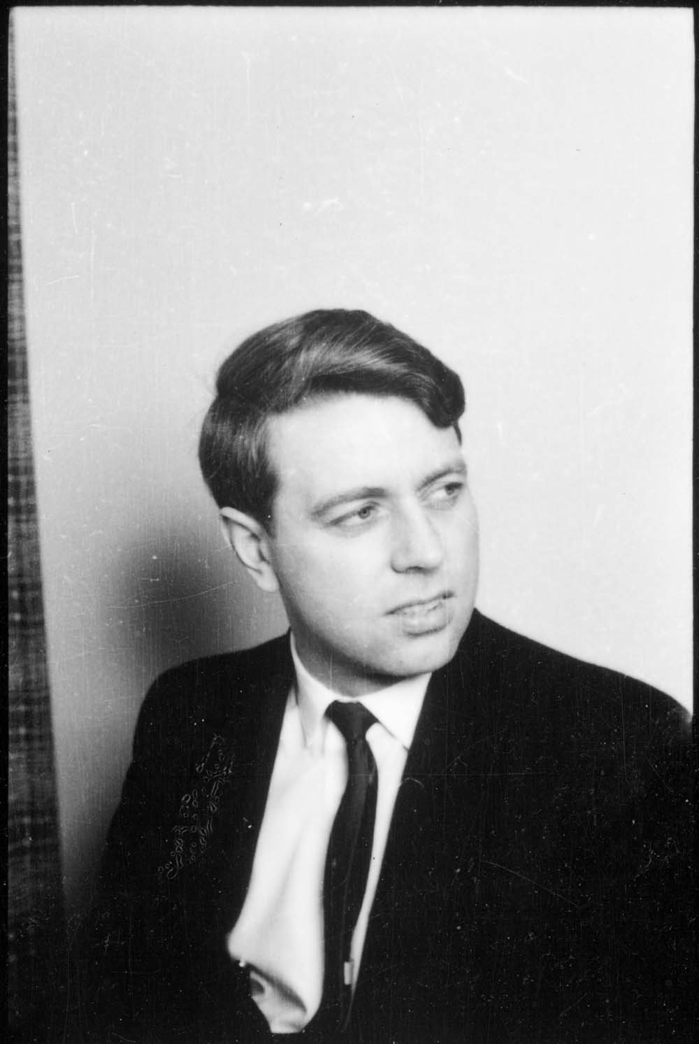 Unknown staff ID photo (I6-005)