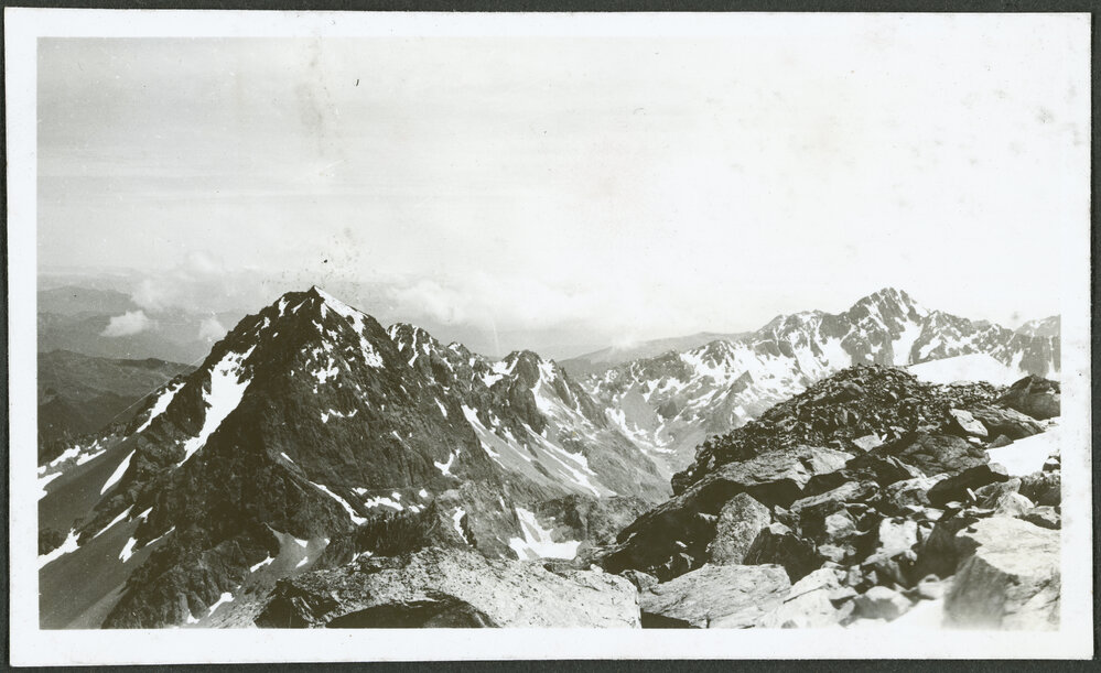 Little Twin and Hopeless from Travers