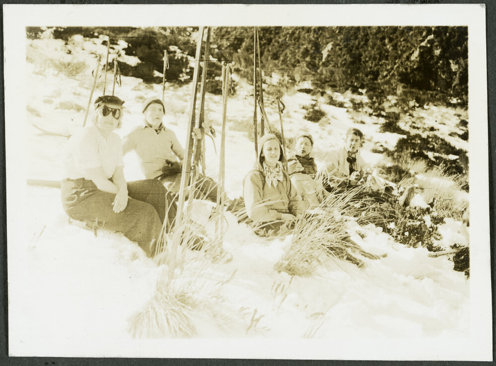 Helen Beamish, Phillip Jones, Mary Boyd (nee Mackersy), Doug Yen, Mike Benge