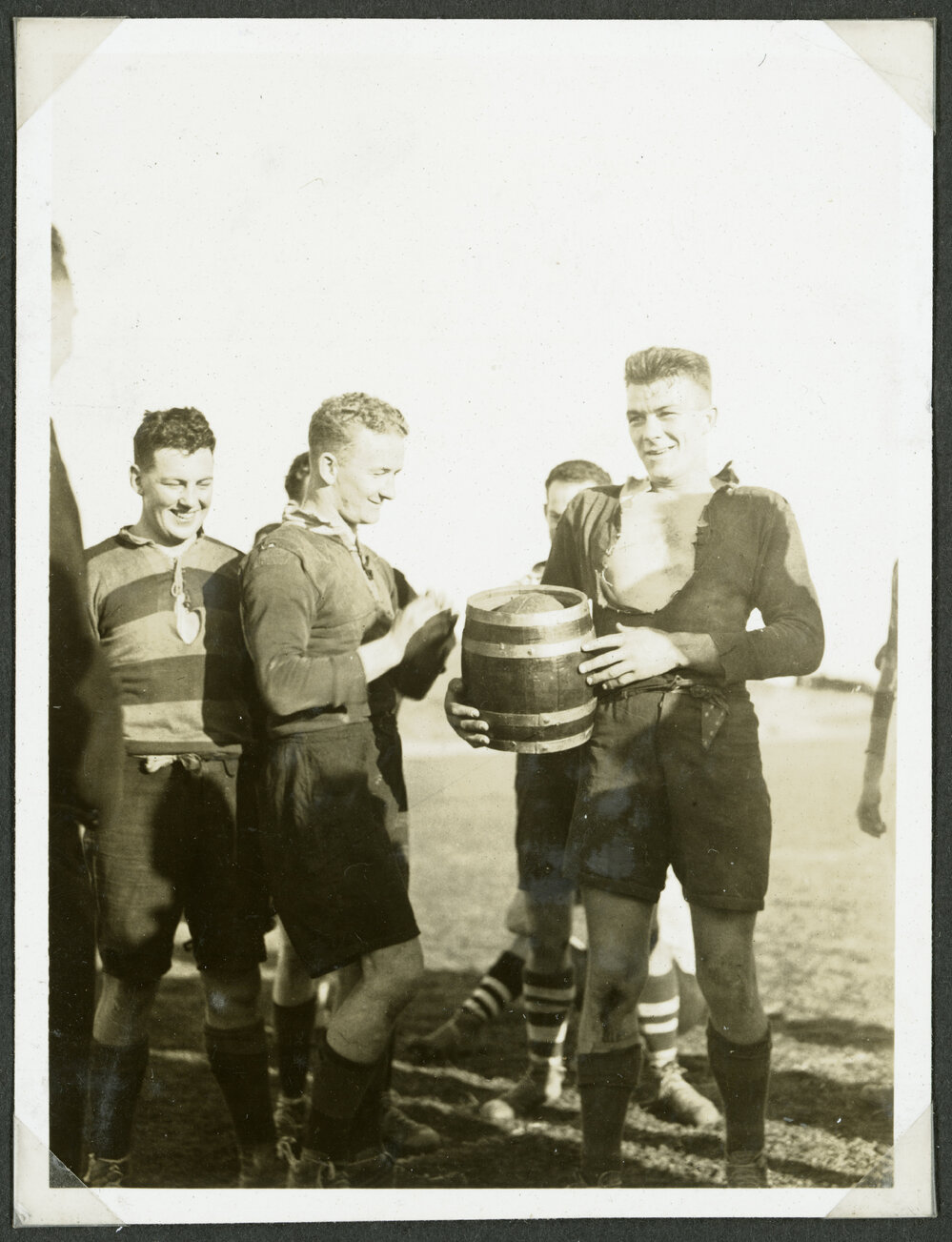 North v. South 1935, player with trophy