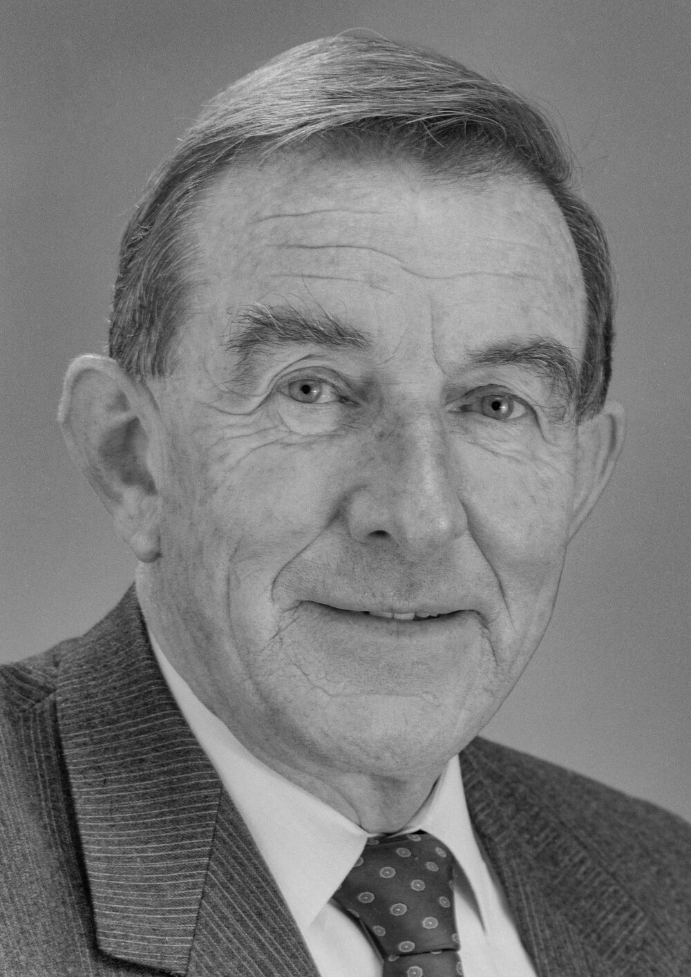 Professor Athol W Mann, CMG (Dean, 1987-1997)