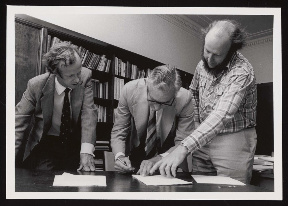 VC Dr Taylor signing contract for IBM computer in 1981