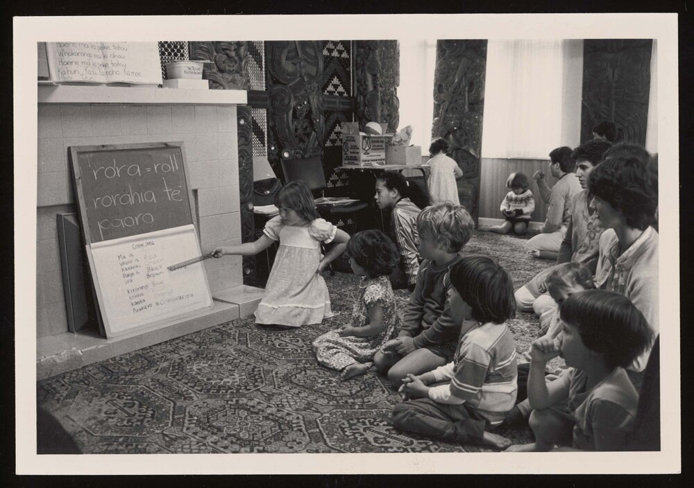 Children learning te Reo Māori at the summer programme 1983