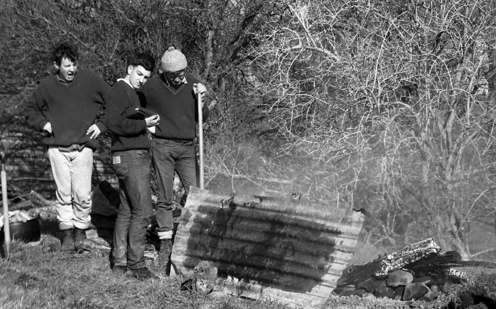 Students tending the hangi pit at Pāpāwai marae