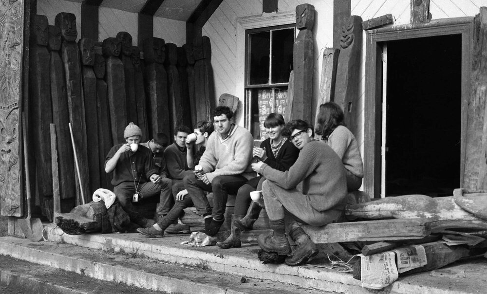Students having tea break in the mahau at Pāpāwai marae