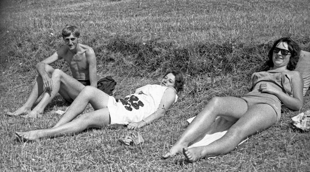 Students relaxing between sessions at the annual Student Congress at Curious Cove