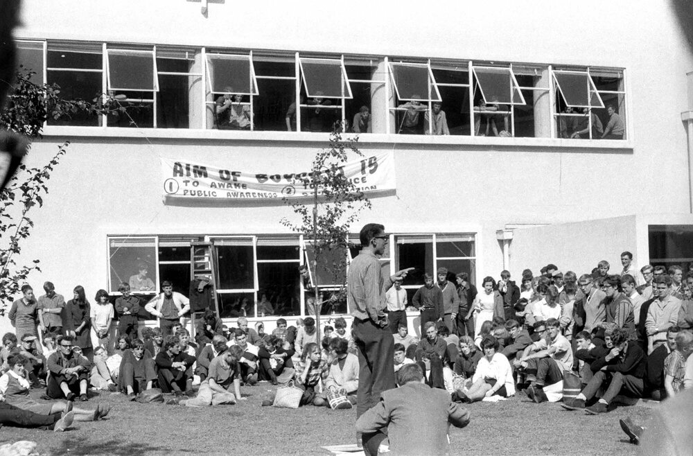 Dave Shand speaking at the weekly student forum
