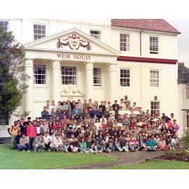 1991 Group portrait of Weir House residents