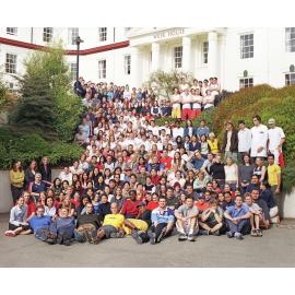 2002 Group portrait of Weir House residents
