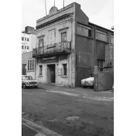 [Frederick Street, Wellington, showing old Wellington Chinese Masonic Society Incorporated Building]