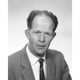 Portraits - Wellman, Prof. [Geology]