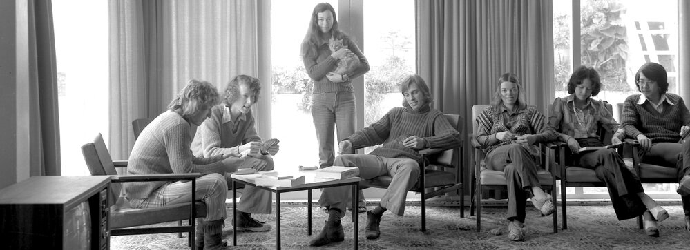 Interiors - Victoria House, students in common room