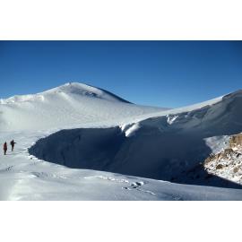 Windscoop ridge below Shapeless Mtn