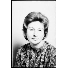 Mrs Vera Dominik, Russian