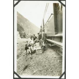 Unloading. Xmas Trip Arthurs Pass 
