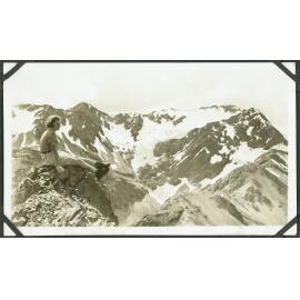 Crow Glacier on Mt Rolleston from Avalanche Peak