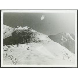 Barry Jones & Robin Oliver on the ridge leading up to the summit