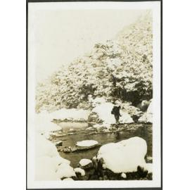 Clive Scott up the Edwards River