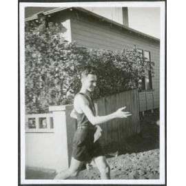 Weir resident in running gear