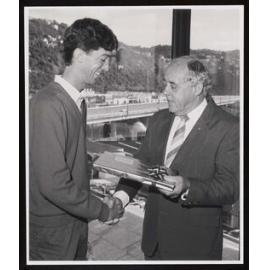Student John Koning and Australian High Commissioner Les Johnson (2)