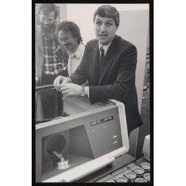 Dr John Kikkert at the ceremony for the installment of the new Philips P.W.1404 X-ray Fluorescence Spectrometer