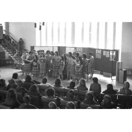 Te Reo Māori society perform poi and waiata