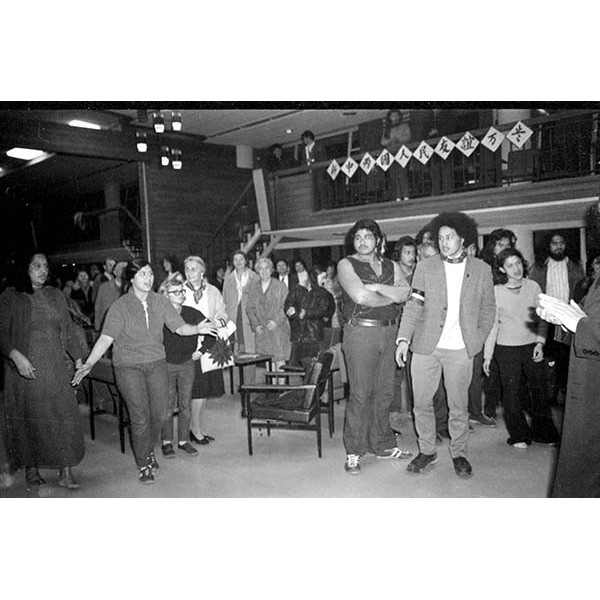 Ngā Tamatoa Tuarua and Te Reo Māori Society welcome a Chinese tourist party 1973