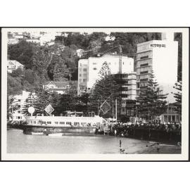Sun Festival on Wellington waterfront, Oriental Bay