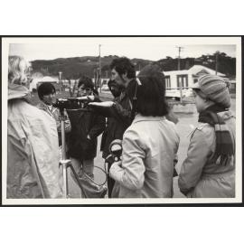 Kit Cuttle demonstrating luminence meter to students