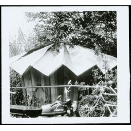 Student constructed yurt on grounds of 91 Kelburn Parade