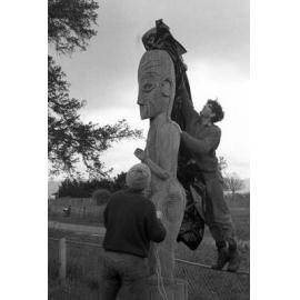 Students covering Tekoteko at Pāpāwai marae