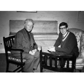 Pianist Arthur Rubinstein and Salient reporter George Quinn