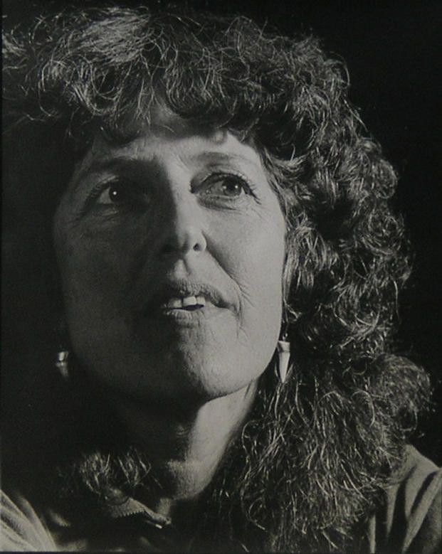 Photo by Kenneth Quinn, 1988. Courtesy of the Adam Art Gallery. https://universityartcollection.adamartgallery.nz/objects/48146/robin-kahukiwa-quinn-portrait-series