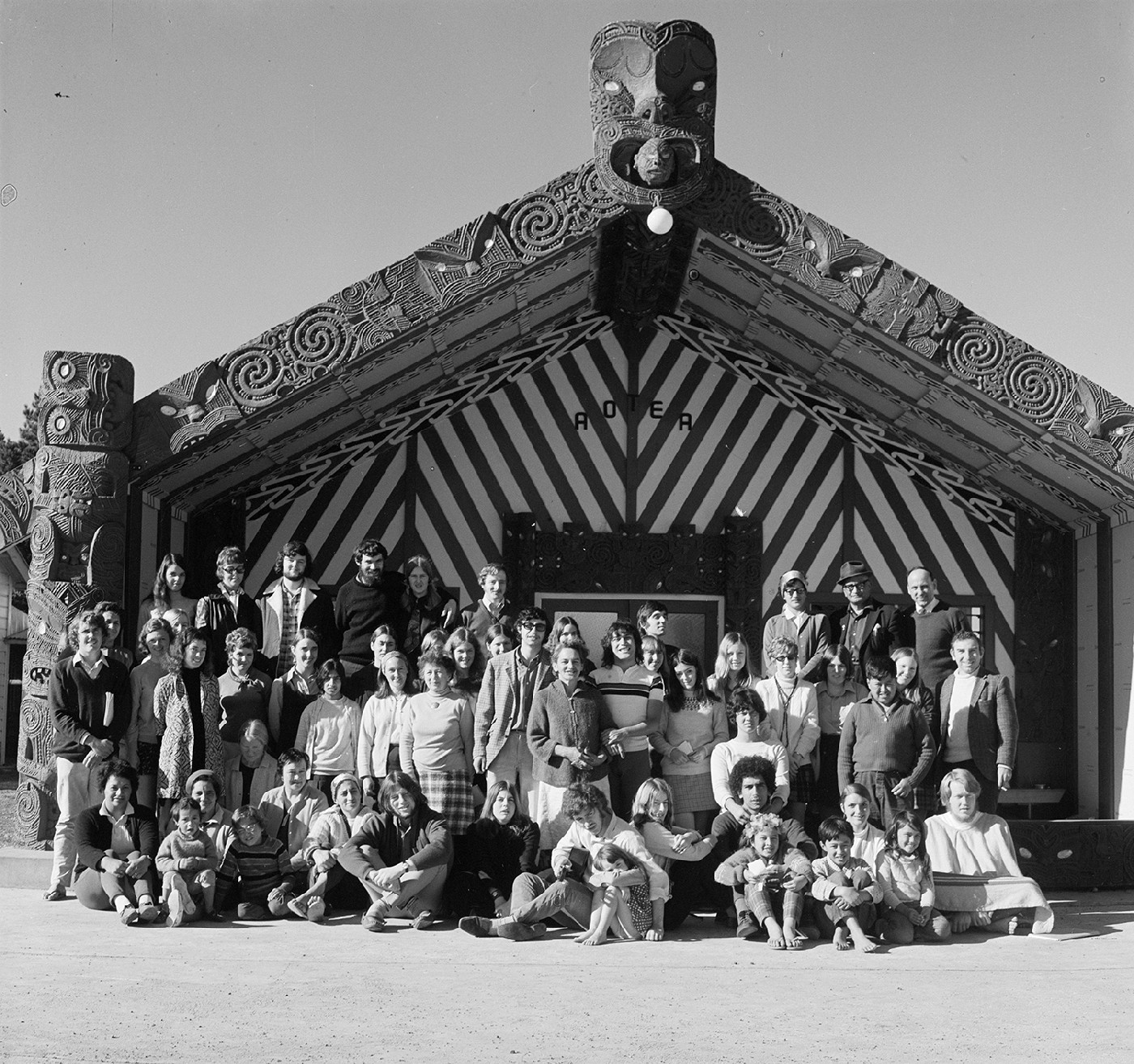 Māori Studies field trip 1971, Mākirikiri marae, Dannevirke. Te Kawa a Māui archives, ref: tkam_ph_0076.